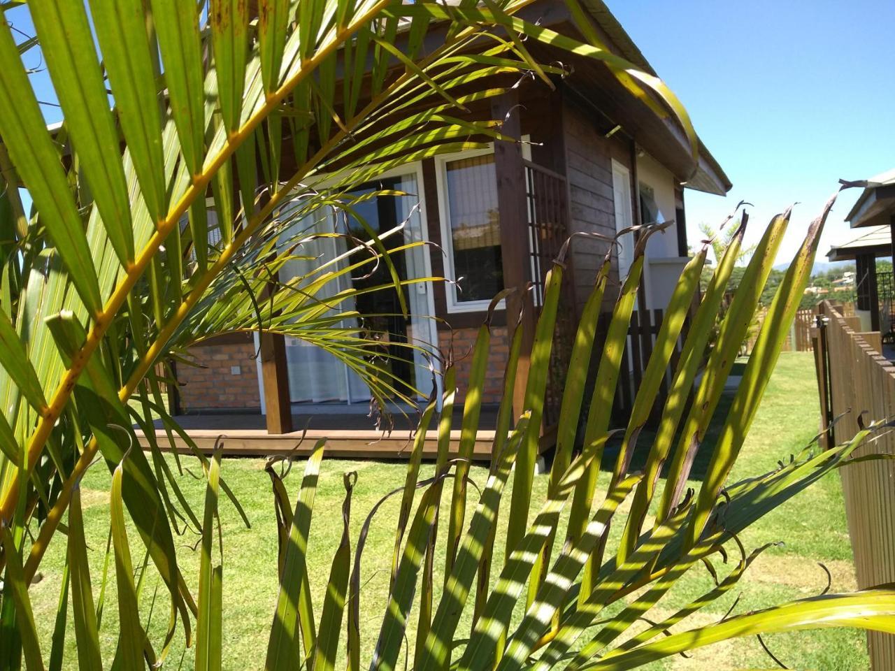 Villa Suhr Cabanas Прайя-ду-Роза Екстериор снимка