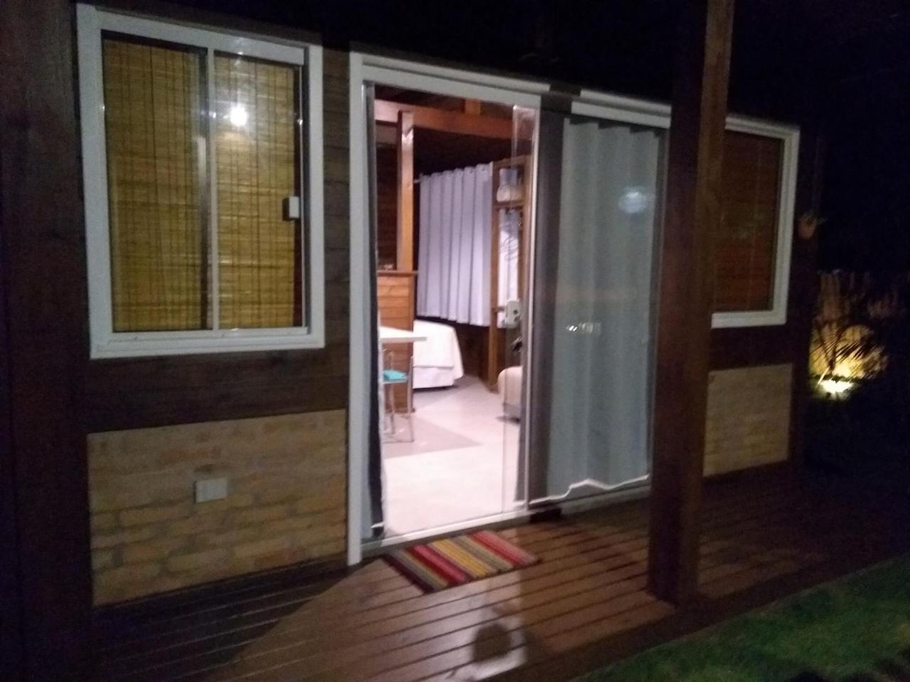 Villa Suhr Cabanas Прайя-ду-Роза Екстериор снимка